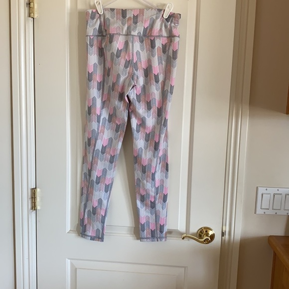 EUC Victoria Sport leggings size M - Picture 2 of 6
